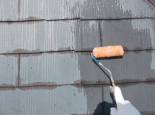 屋根　下塗り