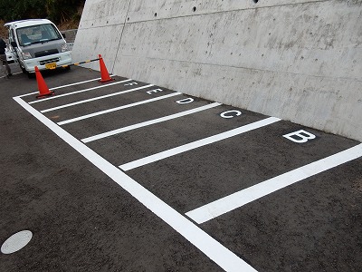 駐車場 ハードライン塗装 完成形
