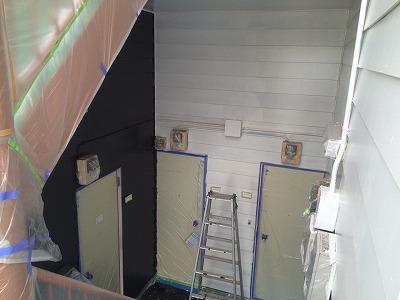外壁 中塗り後2