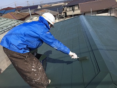 屋根上塗り塗装 モスグリーンカラー