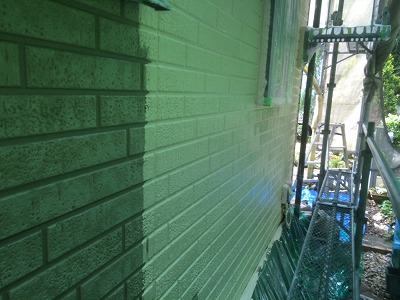 外壁中塗り塗装