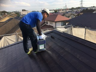 屋根 上塗り塗装