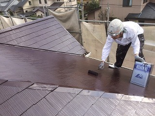 屋根 上塗り塗装！これで仕上がります。
