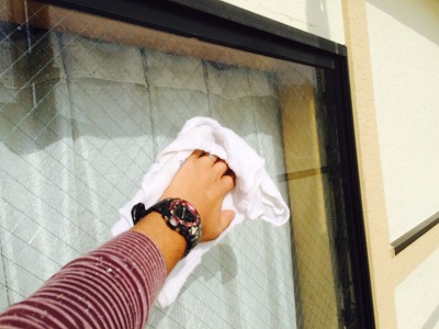 窓 手拭き掃除